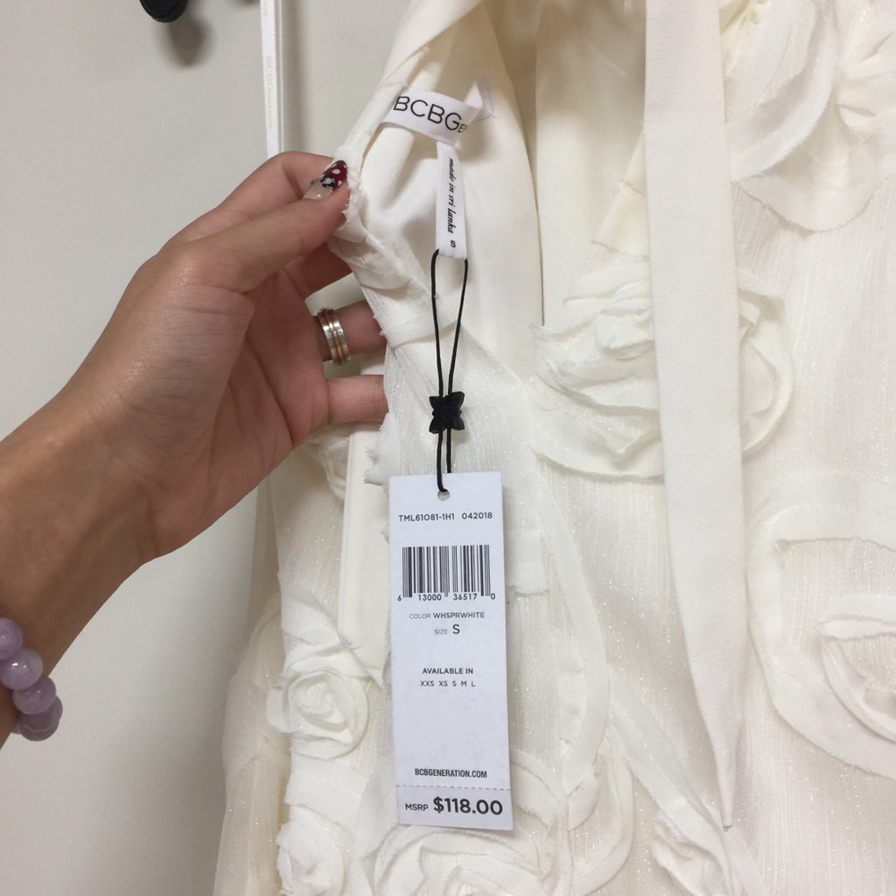 NWT BCBG A-Line Whisper White Dreamy - Picture 5 of 5